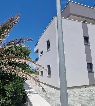 Luka Apartment