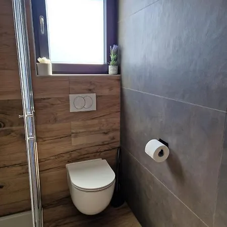 Luka Apartment *