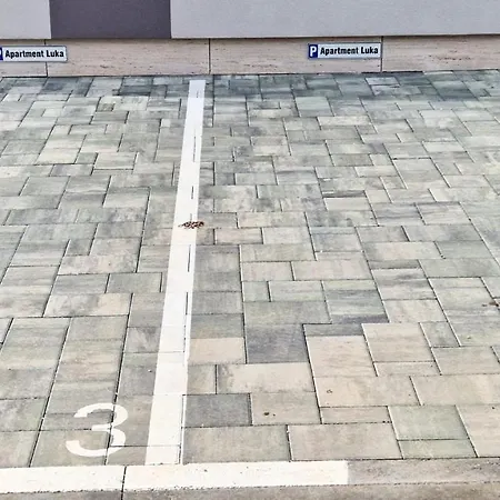 Luka * Privlaka (Zadar)