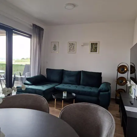 Luka Apartment *
