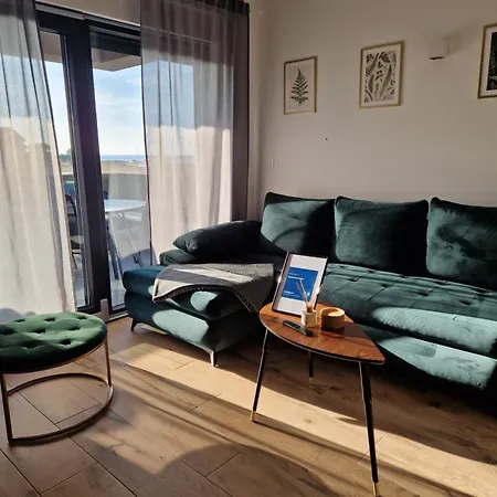 Luka Apartament *